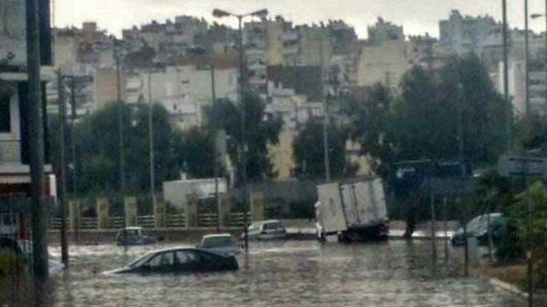 Κλειστοί δρόμοι και πολλά προβλήματα λόγω της κακοκαιρίας