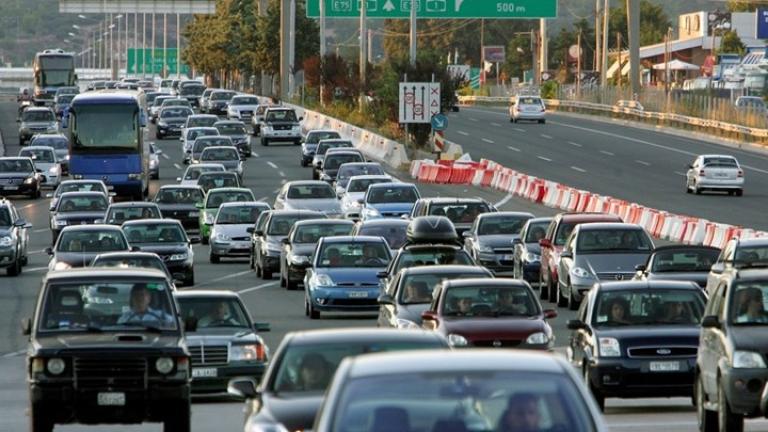 Απαγορεύει νόμιμα οχήματα να κυκλοφορούν στο δρόμους το νέο Σχέδιο Νόμου του Υπουργείου Μεταφορών
