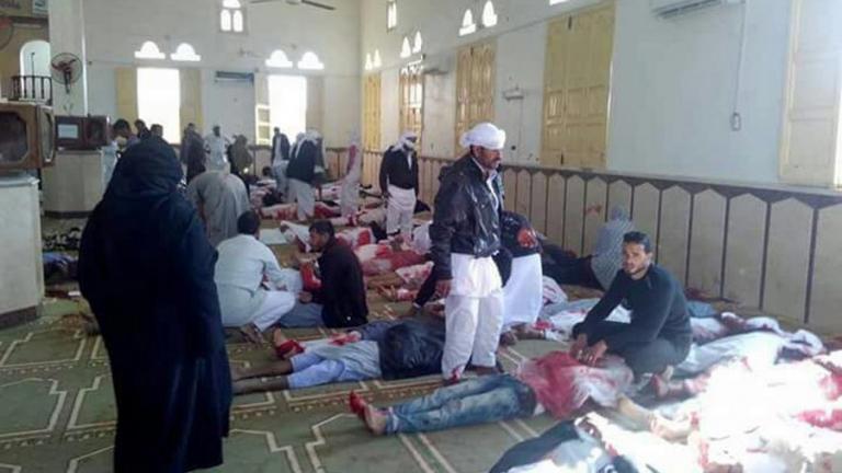 Αίγυπτος: «Λουτρό αίματος» από την έκρηξη σε τέμενος – Κηρύχτηκε τριήμερο πένθος (ΦΩΤΟ + ΒΙΝΤΕΟ)