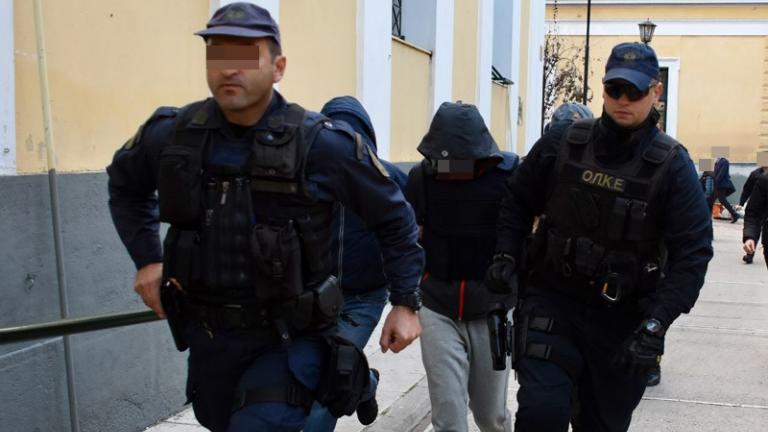Η στιγμή της σύλληψης του βαρώνου της κοκαΐνης στην Βάρκιζα (ΦΩΤΟ-ΒΙΝΤΕΟ)