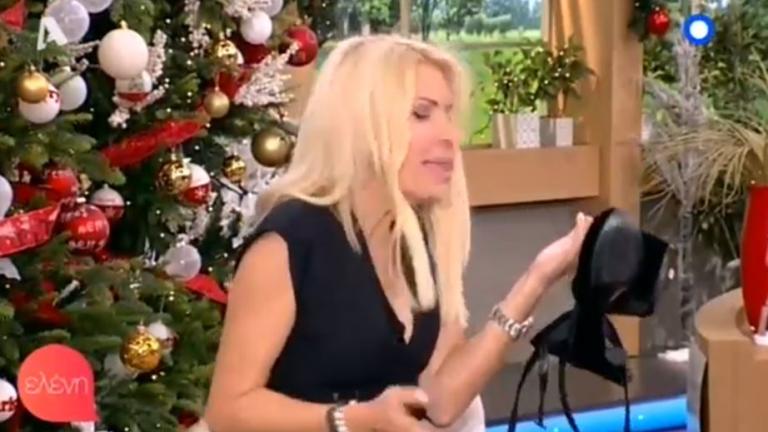 Ελένη Μενεγάκη: Μπήκε στο πλατό ξυπόλυτη 