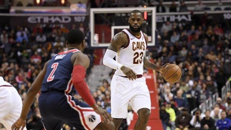 NBA: Οδηγεί τους Cavs o Lebron (BINTEO)