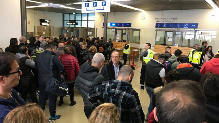 Συνεχίζεται η «καραντίνα» Ελλήνων στα αεροδρόμια της Γερμανίας με πρόφαση το κύκλωμα πλαστών εγγράφων