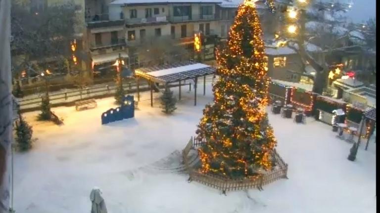 Χιονίζει σε όλη τη Φθιώτιδα αλλά χωρίς προβλήματα - Θα ενταθεί η χιονόπτωση μετά το μεσημέρι (ΦΩΤΟ-ΒΙΝΤΕΟ)