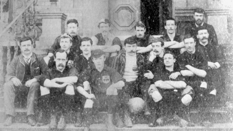 Σαν σήμερα 26 Δεκεμβρίου: Η γέννηση του ποδοσφαίρου και το φονικό τσουνάμι στα Πουκέ