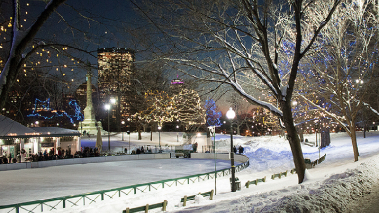 Χριστούγεννα στα καλύτερα παγοδρόμια του πλανήτη!