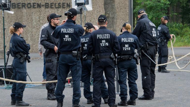 Γερμανία: Συνελήφθη νεαρός που ετοίμαζε τρομοκρατικό χτύπημα σε χριστουγεννιάτικη αγορά