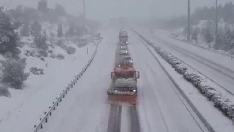 Καιρός: Νέα ισχυρή επιδείνωση το Σάββατο -Μαρτύρησαν οι οδηγοί στις εθνικές οδούς από το πρώτο φετινό κύμα χιονιά-Απαγορευτικό απόπλου στα λιμάνια (ΦΩΤΟ-ΒΙΝΤΕΟ)
