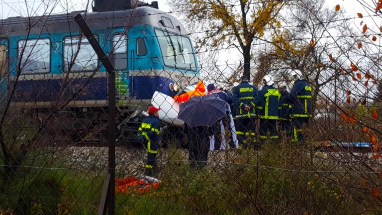 Συγκλονιστικές εικόνες από την σύγκρουση ΙΧ με τραίνο στα Τρίκαλα! (ΦΩΤΟ)