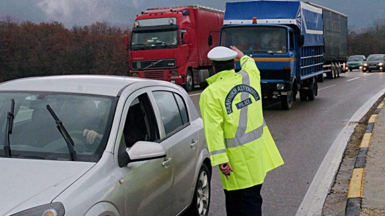 Χριστούγεννα 2017: Ενισχυμένα μέτρα οδικής ασφάλειας σε όλη την χώρα, κατά την εορταστική περίοδο 