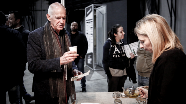 Πρώτη έκθεση κάνναβης: Ποιοι Έλληνες πολιτικοί έδωσαν το παρών; (ΦΩΤΟ)