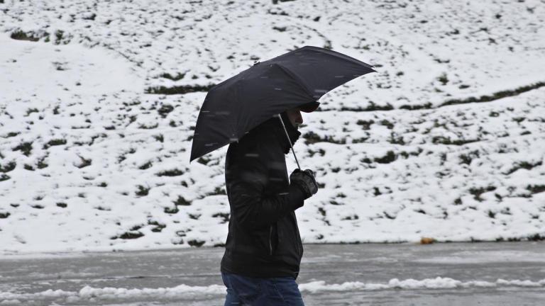 Έκτακτο δελτίο επιδείνωσης καιρού: Χιόνια και καταιγίδες – Πού θα «χτυπήσει» η κακοκαιρία