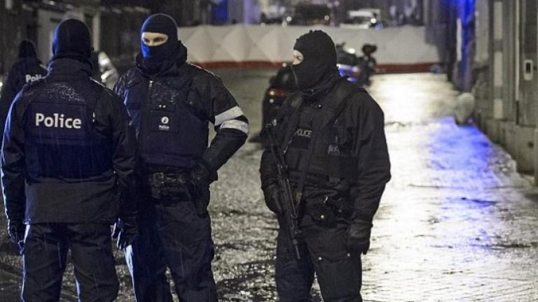 Αλαλούμ στο Βέλγιο - Αστυνομικοί εξουδετέρωσαν άνδρα με μαχαίρι!