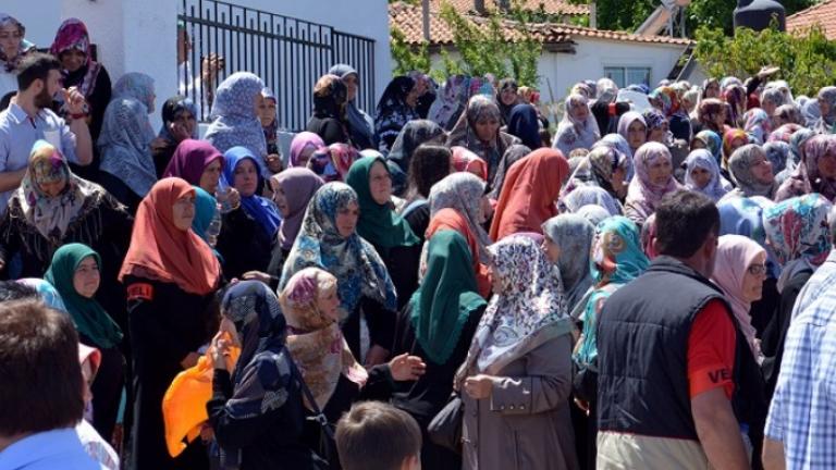Πώς «βλέπει» ο τουρκικός Τύπος τον νόμο για τη μουσουλμανική μειονότητα στη Θράκη;