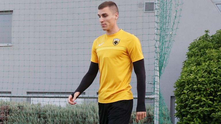 ΑΕΚ: Δεν πήγε στην προπόνηση ο Βράνιες, ανακοίνωση από την ΠΑΕ