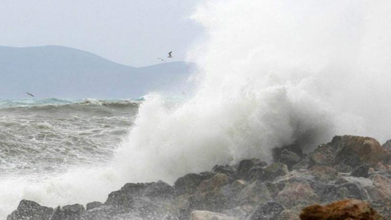 Προβλήματα στις ακτοπλοϊκές συγκοινωνίες λόγω κακοκαιρίας