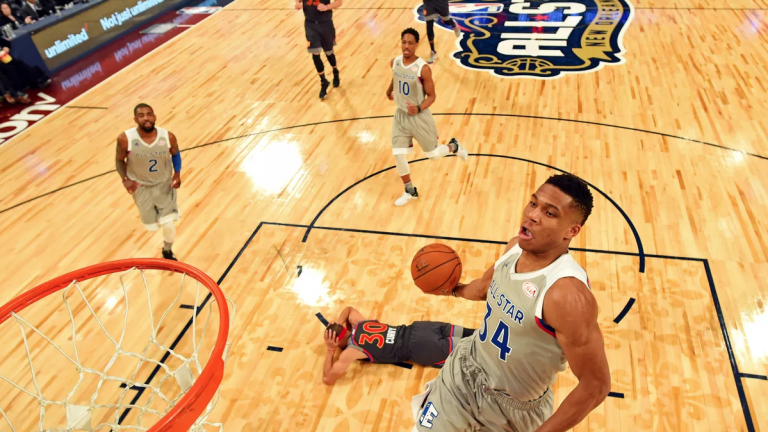 NBA: Ξανά βασικός στο All Star Game ο Αντετοκούνμπο!