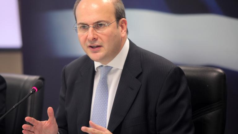 Κ. Χατζηδάκης: Περσινά ξινά σταφύλια η κριτική στον Κ. Καραμανλή για τον δημοσιονομικό εκτροχιασμό