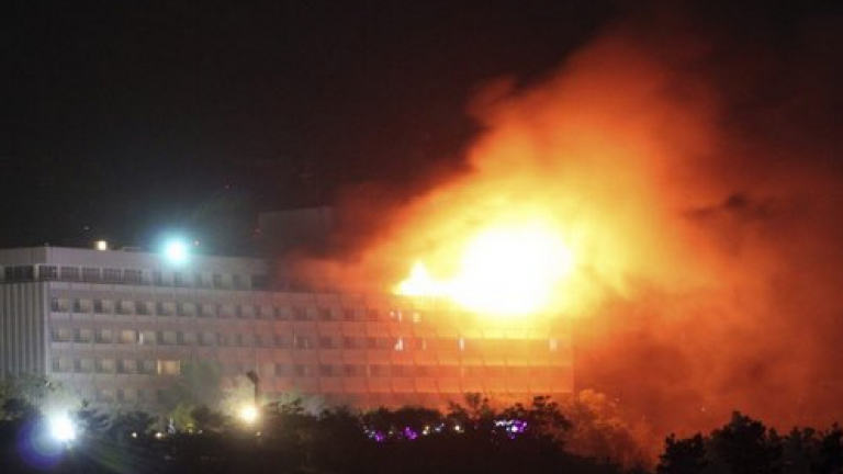 Ενοπλη επίθεση με νεκρούς στο ξενοδοχείο Intercontinental στην Καμπούλ