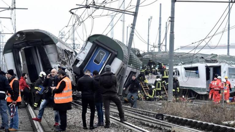 Νεκροί και δεκάδες τραυματίες από εκτροχιασμό τρένου στο Μιλάνο (ΒΙΝΤΕΟ)