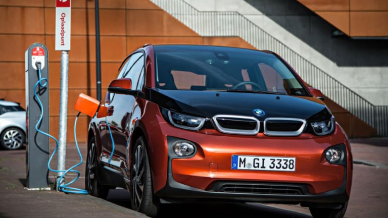 Η BMW μέχρι το 2025 θα παρουσιάσει 25 καινούργια ηλεκτρικά μοντέλα