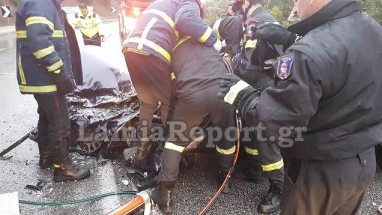 Φθιώτιδα: Θανατηφόρα σύγγρουση BMW με νταλίκα! 