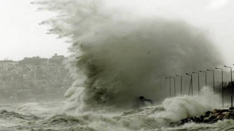 ΚΑΙΡΟΣ 4/2/2018: Βροχές, καταιγίδες και θυελλώδεις άνεμοι στο Αιγαίο