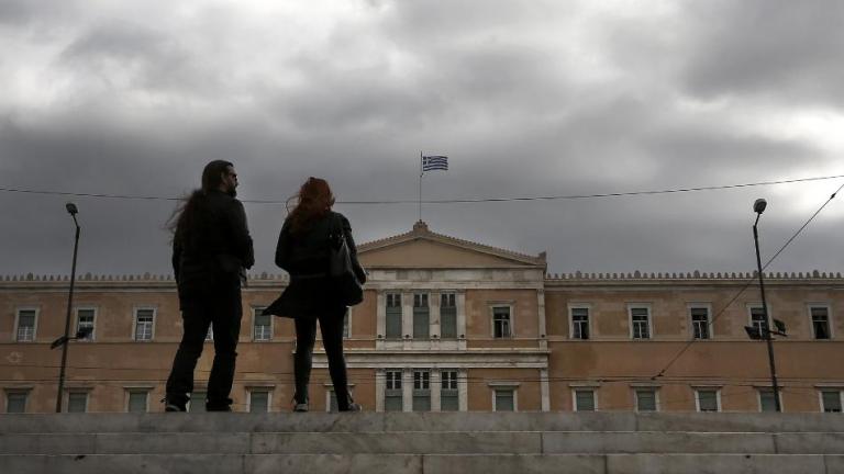 ΚΑΙΡΟΣ 19/2/2018: Συννεφιά με ασθενείς τοπικές βροχές 