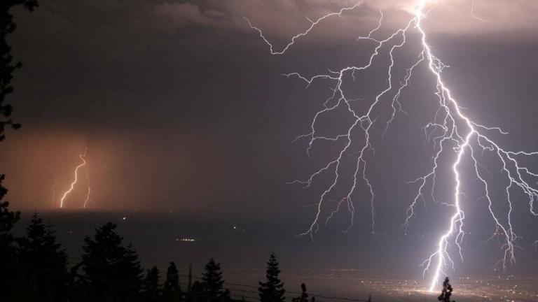 Επιστρέφει ο χειμώνας - Βροχές και καταιγίδες από την Παρασκευή