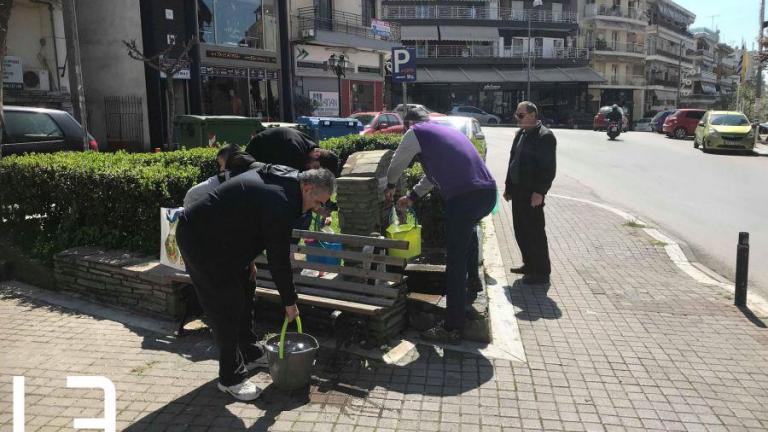 Στους δρόμους για να βρουν νερό οι Θεσσαλονικείς! (ΦΩΤΟ+ΒΙΝΤΕΟ)