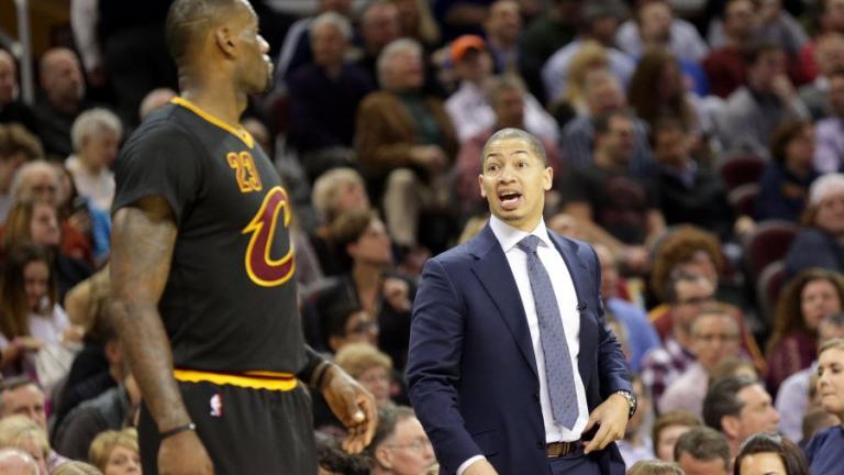 NBA: Παρελθόν για λόγους υγείας από τους Cavaliers ο Lue!