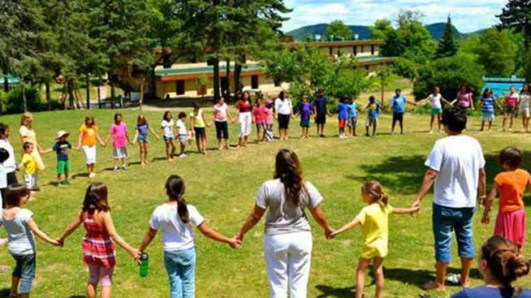ΟΑΕΔ: Παιδικές κατασκηνώσεις για 70.000 ωφελούμενους