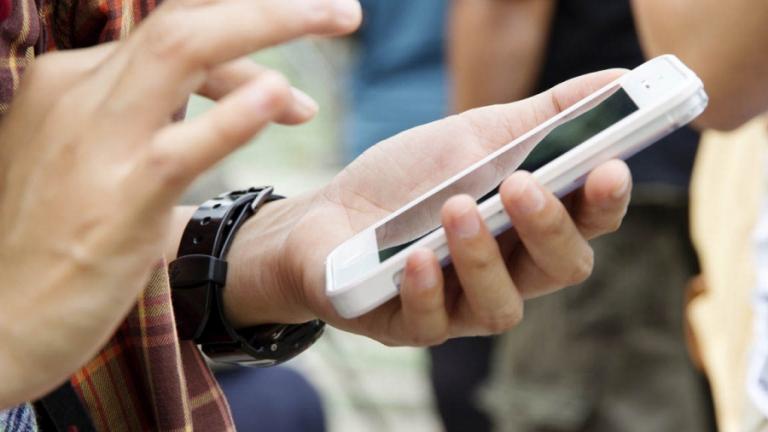 Σοκ από τον θάνατο 18χρονης από έκρηξη κινητού! 