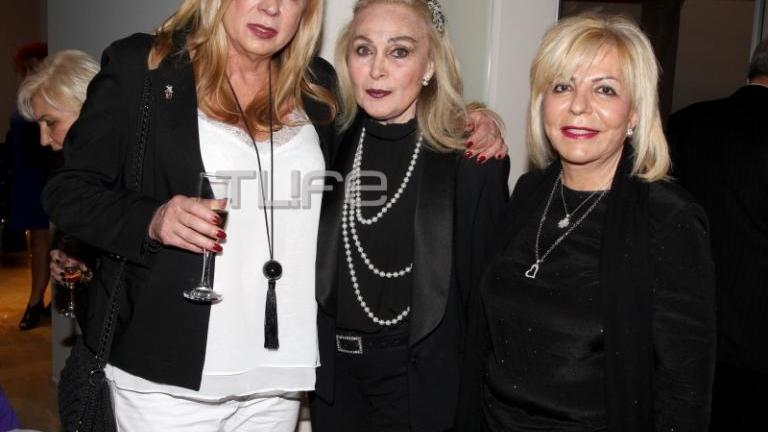 Σε κοκτέιλ πάρτι γνωστού κέντρου ομορφιάς και χαλάρωσης έκανε εμφάνιση η Δήμητρα Λιάνη (ΦΩΤΟ)