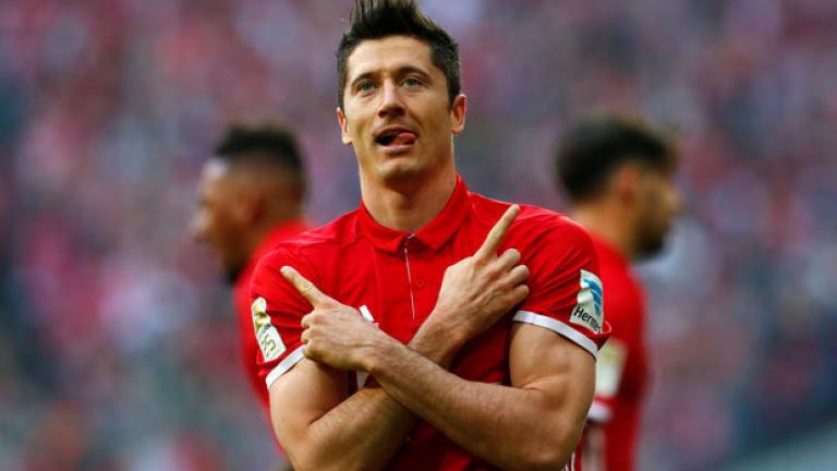 Bundesliga: Δεν το κουνάει από τη Μπάγερν ο Λεβαντόφσκι!