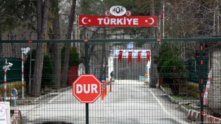 Γερμανικός Τύπος: «Η Μέρκελ καταβάλλει προσπάθειες ώστε ο Ερντογάν να αποφυλακίσει τους δυο Έλληνες στρατιωτικούς»