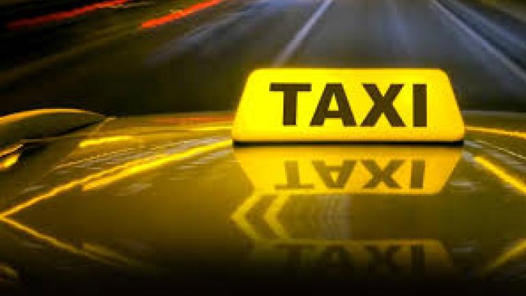 Ανακοίνωση εξέδωσε η Πανελλήνια Ομοσπονδία Ταξί σχετικά με την κόντρα που έχει ξεσπάσει με τον Θύμιο Λυμπερόπουλο 