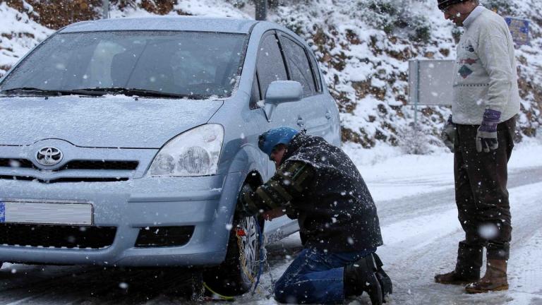 Θεσσαλονίκη: Τσουχτερό κρύο επικρατεί στη Βόρεια Ελλάδα - Πού χρειάζονται αλυσίδες