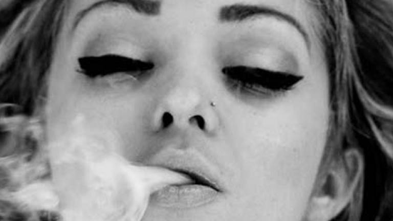 Οι επώνυμοι που πήραν την απόφαση για το #teleftaiotsigaro