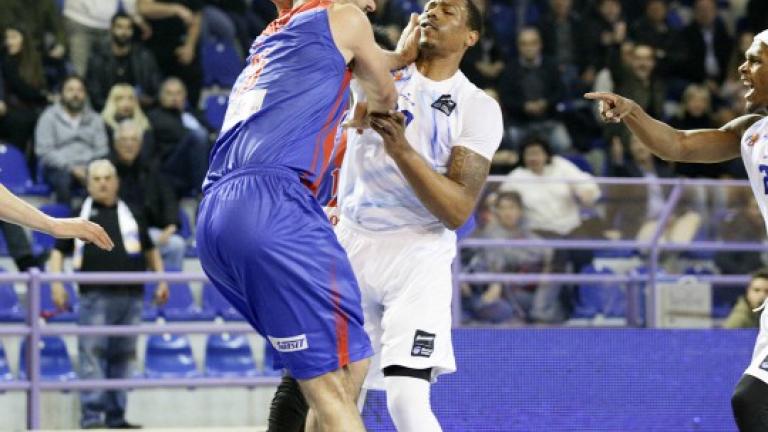 Σε...ρινγκ μετατράπηκε η αναμέτρηση της Κύμης με τον Πανιώνιο (ΦΩΤΟ-ΒΙΝΤΕΟ)