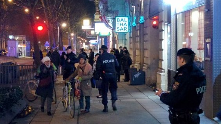 Συναγερμός στην Βιέννη μετά από επίθεση με μαχαίρι-Σε εξέλιξη αστυνομική επιχείρηση (ΦΩΤΟ)