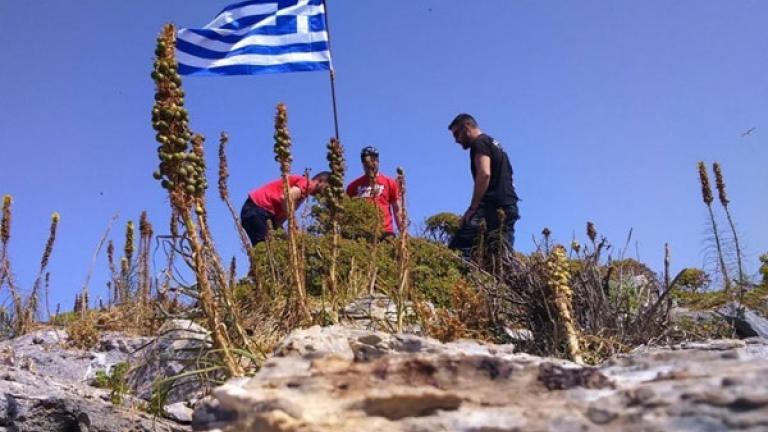 «Ανεβάσαμε τη σημαία για να τιμήσουμε τον ήρωα Γιώργο Μπαλταδώρο»