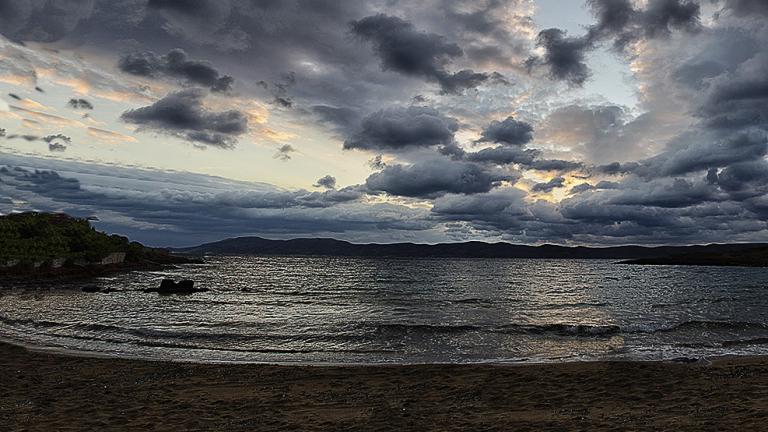 ΚΑΙΡΟΣ 17/4/2018: Συννεφιά, βροχές και τοπικές καταιγίδες