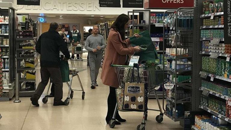 Κέιτ Μίντλετον: Πάει μόνη της στο σούπερ μάρκετ! (ΦΩΤΟ)