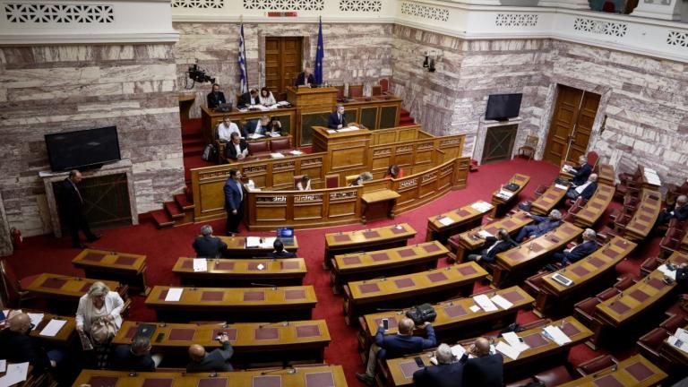 Βουλή: Κορυφώνεται η αντιπαράθεση για την πώληση των λιγνιτικών μονάδων της ΔΕΗ 