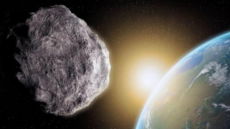 Ένας αστεροειδής μεγέθους ποδοσφαιρικού γηπέδου μόλις πέρασε ξυστά από τη Γη (πιάνοντας τους πάντες στον ύπνο...) 