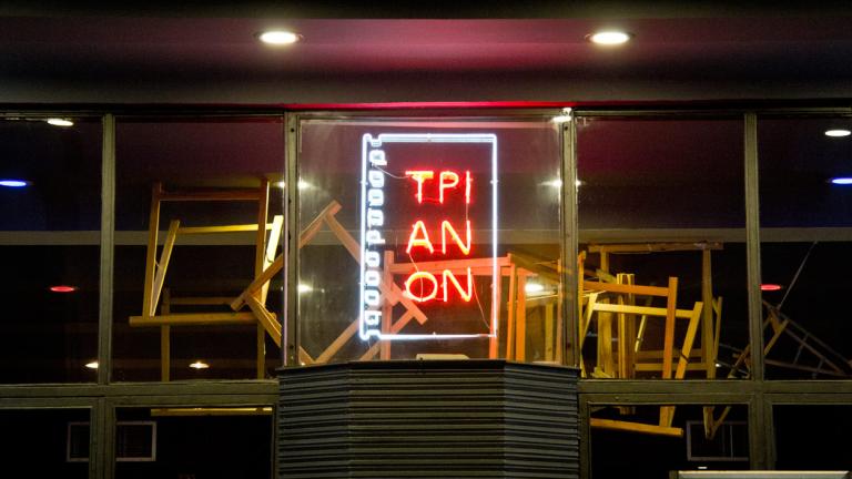 Βανδαλισμοί με στόχο τον κινηματογράφο Τριανόν, σημάδι της ανεξέλεγκτης ανομίας-Βίντεο ντοκουμέντο  (ΦΩΤΟ-ΒΙΝΤΕΟ)