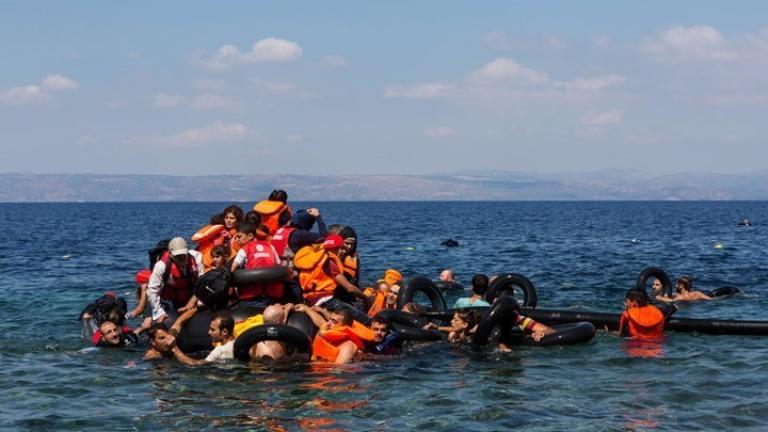 Αλεξανδρούπολη: Εντοπίστηκαν σε βάρκα 17 μετανάστες