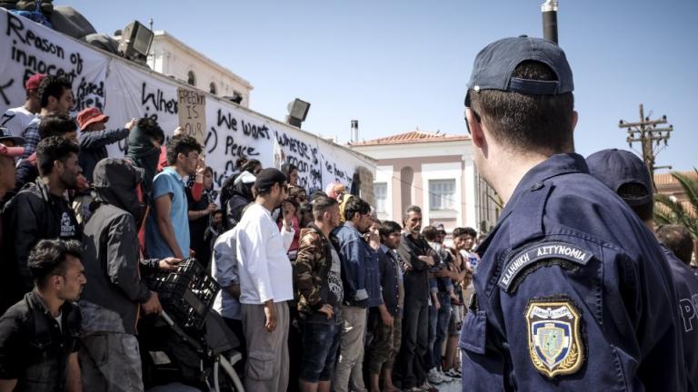 Τεταμένη η κατάσταση στη Μόρια: Έφυγαν 900 Κούρδοι