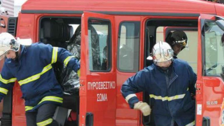 Συανγερμός στο Σούνιο: Ξέσπασε φωτιά με 30 πυροσβέστες να επιχειρούν την κατάσβεση